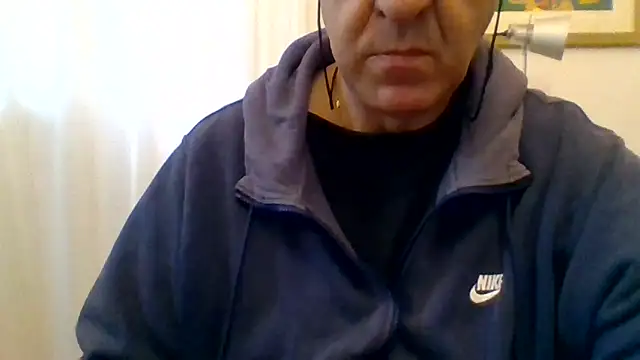 Snapshot of ANONIMO7735 chatting on May 8, 2026, 4:49 am ANONIMO7735 online show from May 8, 2026, 4:49 am