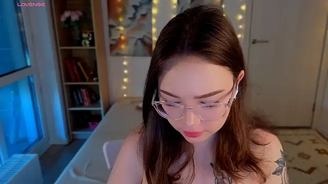MilenaSaint online show from July 3, 2026, 3:24 am