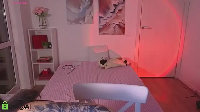 MilenaSaint online show from October 31, 2025, 4:20 am