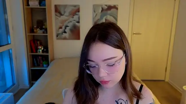Snapshot of MilenaSaint chatting on May 11, 2026, 3:41 am MilenaSaint online show from May 11, 2026, 3:41 am
