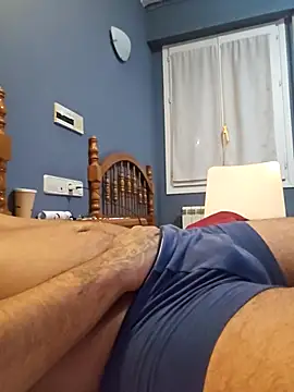 Snapshot of Starstev chatting on November 13, 2025, 7:07 pm Starstev online show from November 13, 2025, 7:07 pm