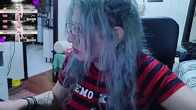 ElfGrey online show from October 1, 2025, 5:23 am