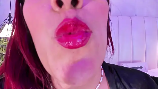 naughty flower18 online show from February 5, 2025, 1:47 am