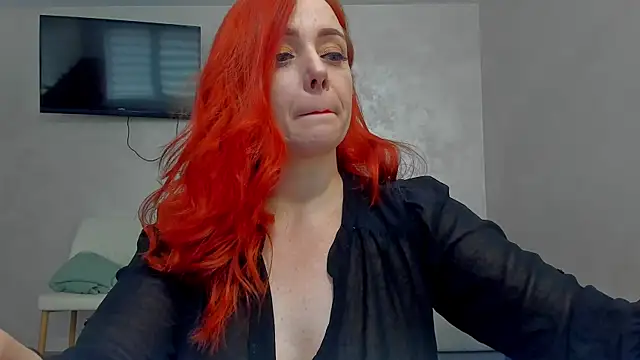 Snapshot of emilianna666 chatting on April 18, 2026, 8:49 am emilianna666 online show from April 18, 2026, 8:49 am