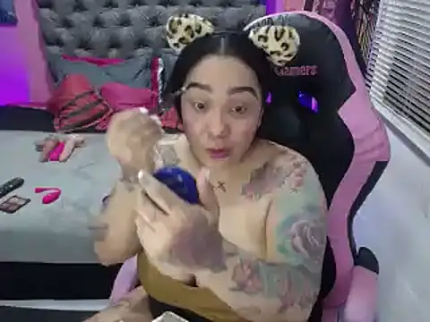 Snapshot of JEENEVIEVE chatting on March 11, 2025, 6:19 pm JEENEVIEVE online show from March 11, 2025, 6:19 pm