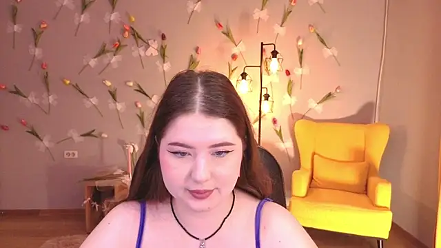 NicoleFoxery online show from June 23, 2026, 3:26 am