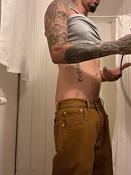 Prettyboiflaco online show from March 18, 2025, 7:44 am