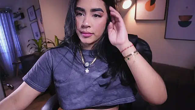 Snapshot of Isabella_dior chatting on November 29, 2025, 3:56 pm Isabella dior online show from November 29, 2025, 3:56 pm