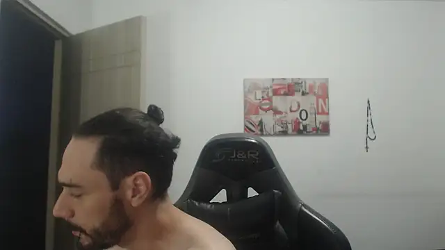 samuelgarcia  online show from December 17, 2025, 7:46 am