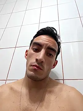 TommyMomentum online show from December 5, 2025, 3:38 am