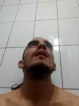 Snapshot of TommyMomentum chatting on January 13, 2025, 6:27 am TommyMomentum online show from January 13, 2025, 6:27 am