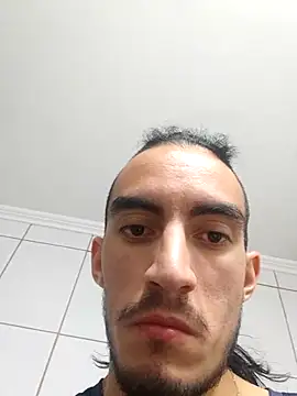 Snapshot of TommyMomentum chatting on January 9, 2025, 4:52 am TommyMomentum online show from January 9, 2025, 4:52 am