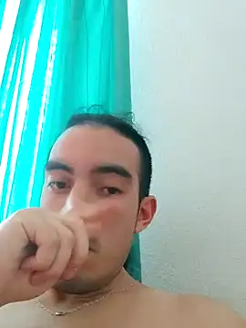 Snapshot of TommyMomentum chatting on December 17, 2024, 3:16 pm TommyMomentum online show from December 17, 2024, 3:16 pm