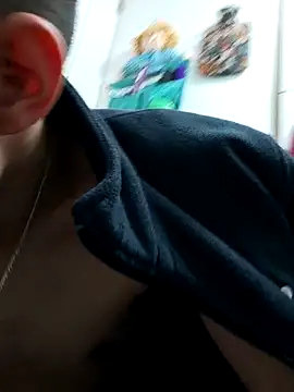 Snapshot of TommyMomentum chatting on October 12, 2025, 5:20 am TommyMomentum online show from October 12, 2025, 5:20 am