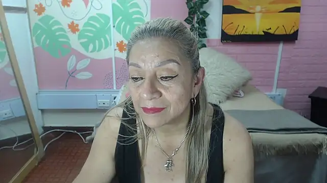 Snapshot of ZAMANTHA chatting on May 15, 2026, 3:43 pm ZAMANTHA online show from May 15, 2026, 3:43 pm