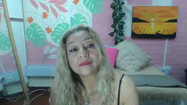 ZAMANTHA online show from May 4, 2026, 3:59 pm