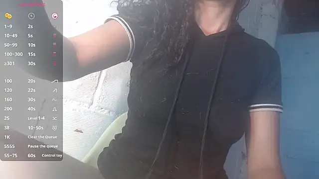 Snapshot of jasminne_ chatting on October 8, 2025, 6:08 pm jasminne online show from October 8, 2025, 6:08 pm