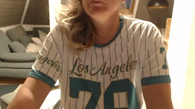 KimMitchelli online show from March 4, 2026, 5:59 am