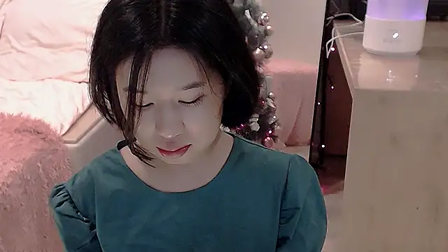 FlameSi online show from December 28, 2024, 9:51 pm