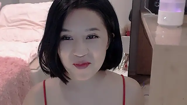 FlameSi online show from December 8, 2024, 4:39 pm
