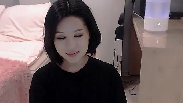 FlameSi online show from December 7, 2024, 4:53 pm