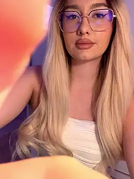 mollyxxx online show from January 8, 2026, 2:28 am