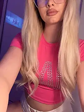 mollyxxx online show from January 7, 2026, 5:01 am