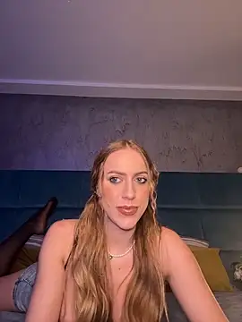 RockQueen A online show from March 11, 2026, 4:50 am