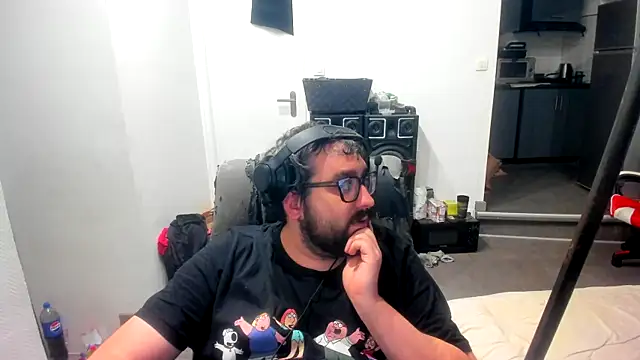 Snapshot of bears549a chatting on November 8, 2025, 7:17 pm bears549a online show from November 8, 2025, 7:17 pm