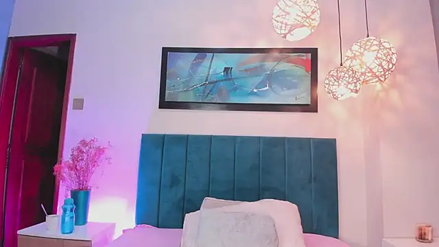 JupiteFox online show from October 12, 2025, 12:01 am