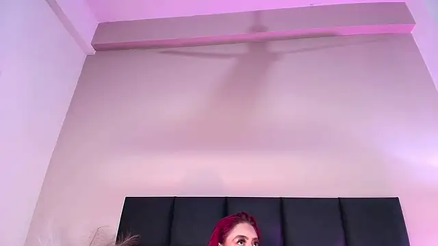 JupiteFox online show from April 23, 2026, 1:01 am