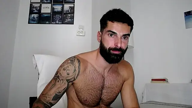 Verycutex online show from October 9, 2025, 11:11 am