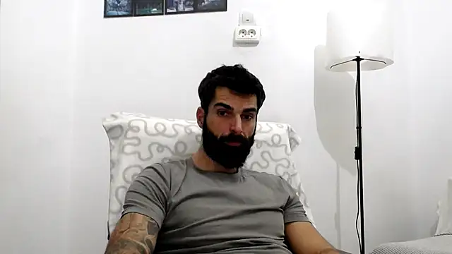 Verycutex online show from November 20, 2025, 8:20 pm