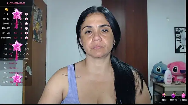 Snapshot of selena_ferri chatting on March 9, 2025, 3:22 am selena ferri online show from March 9, 2025, 3:22 am