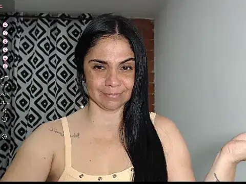 Snapshot of selena_ferri chatting on January 28, 2025, 1:29 am selena ferri online show from January 28, 2025, 1:29 am