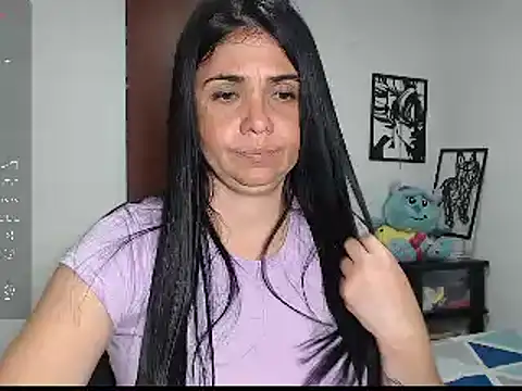 Snapshot of selena_ferri chatting on January 20, 2025, 2:43 am selena ferri online show from January 20, 2025, 2:43 am