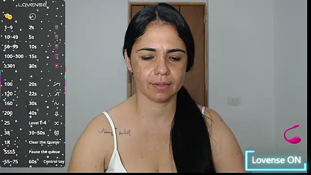 Snapshot of selena_ferri chatting on November 19, 2025, 10:10 pm selena ferri online show from November 19, 2025, 10:10 pm