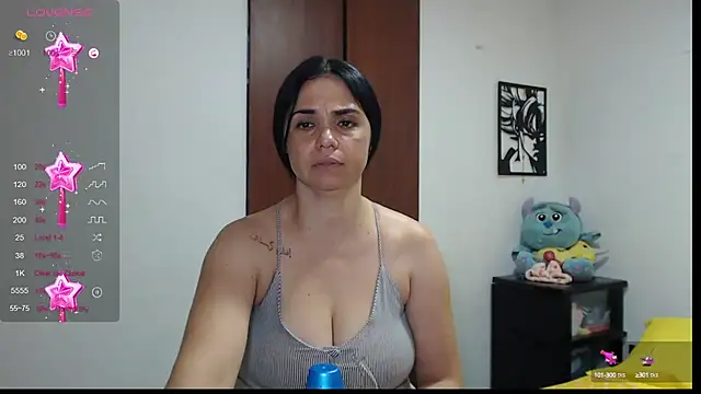 Snapshot of selena_ferri chatting on February 2, 2025, 12:40 am selena ferri online show from February 2, 2025, 12:40 am