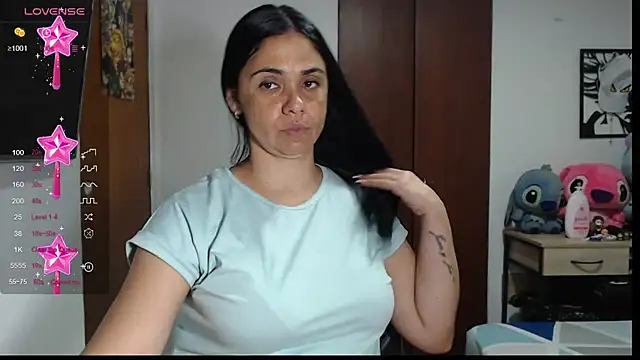 Snapshot of selena_ferri chatting on March 16, 2025, 2:10 am selena ferri online show from March 16, 2025, 2:10 am