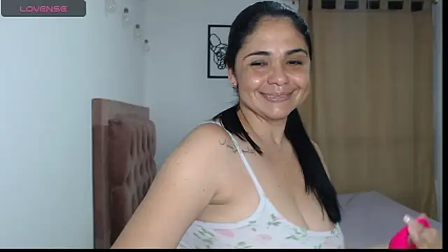 Snapshot of selena_ferri chatting on October 29, 2025, 12:20 am selena ferri online show from October 29, 2025, 12:20 am