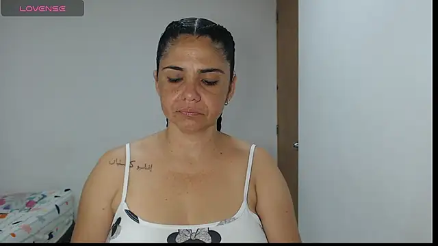 Snapshot of selena_ferri chatting on September 27, 2025, 1:34 am selena ferri online show from September 27, 2025, 1:34 am