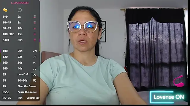 Snapshot of selena_ferri chatting on November 25, 2025, 8:42 pm selena ferri online show from November 25, 2025, 8:42 pm