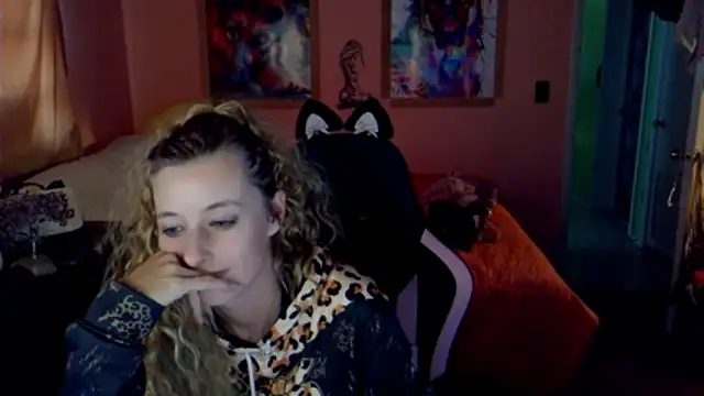 AsiaGoesPro online show from January 7, 2026, 8:36 pm