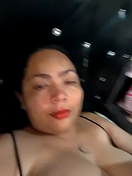 NIKOLE1301 online show from May 1, 2026, 7:52 pm