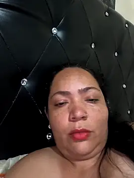 NIKOLE1301 online show from May 12, 2026, 8:48 pm
