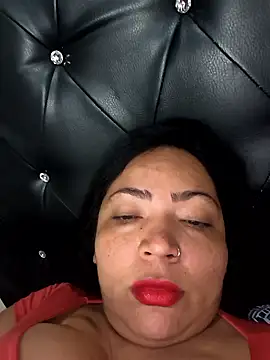 NIKOLE1301 online show from January 10, 2026, 9:32 pm