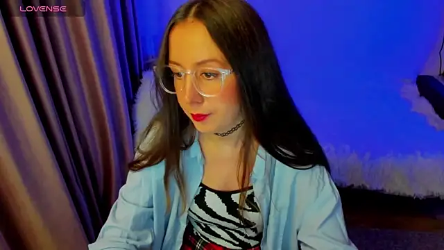 CurlySteph online show from March 8, 2026, 7:28 pm