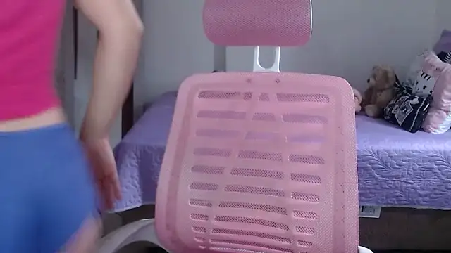 Snapshot of bustycarly chatting on October 14, 2025, 12:28 pm bustycarly online show from October 14, 2025, 12:28 pm