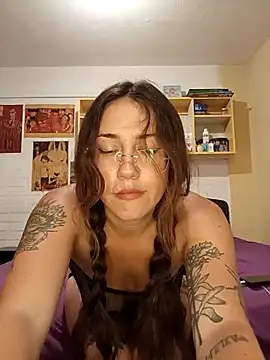 sereluxz online show from February 7, 2026, 6:21 am