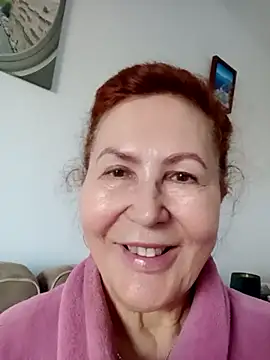 Hottie-Mom online show from January 19, 2026, 9:13 am